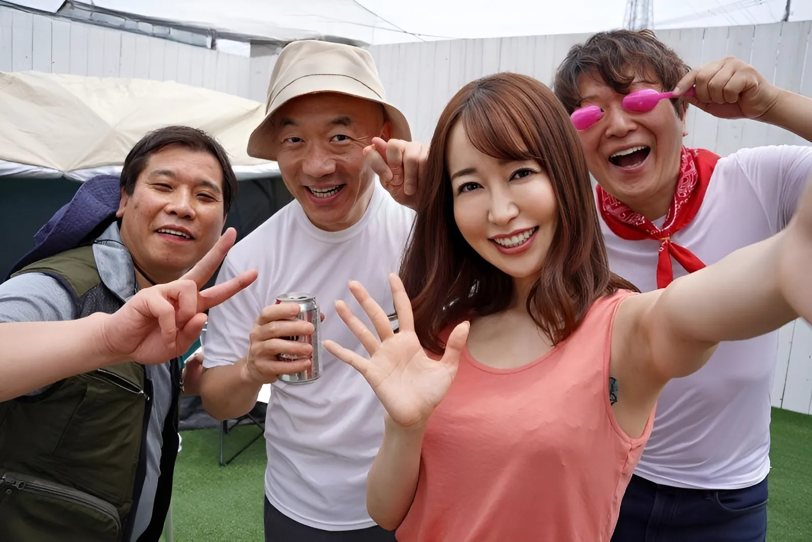 JUQ-179 讓你的妻子去同一個街區露營，結局